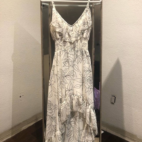 Dresses & Skirts - Sheer Hi-Lo dress black/white New